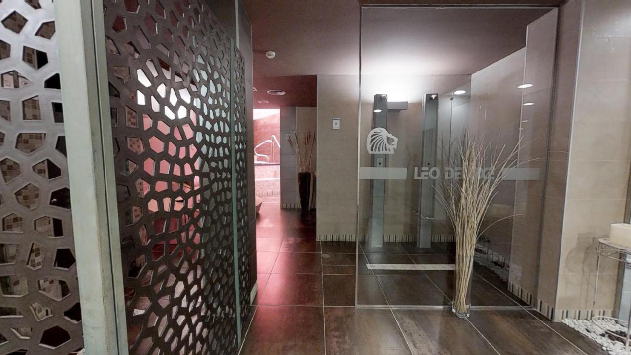 Апартаменти Leo Deluxe Punta Umbria (Adults Only) Екстер'єр фото